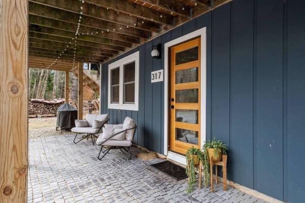 317 Valley RD, Haverhill, NH 03785