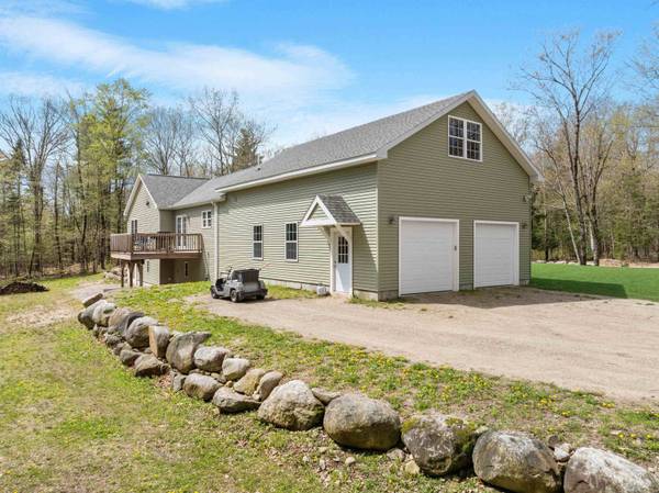 43 Mountain Shadows DR, Tuftonboro, NH 03254