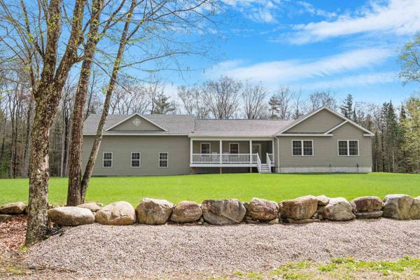 43 Mountain Shadows DR, Tuftonboro, NH 03254