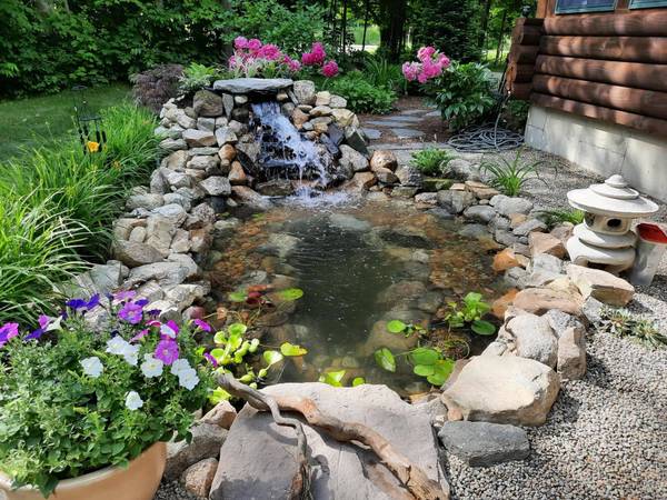 87 Moose Mountain RD, Brookfield, NH 03872