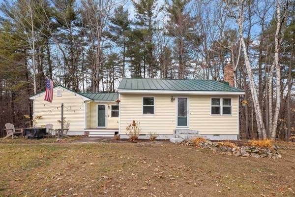 21 Regis RD, Laconia, NH 03246