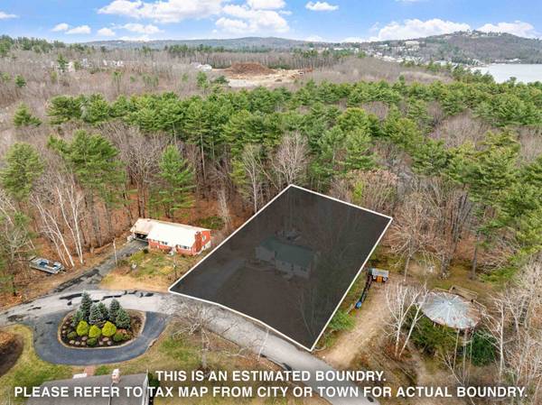 21 Regis RD, Laconia, NH 03246