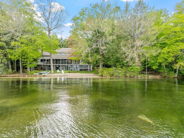 241 Long Point RD, Moultonborough, NH 03254