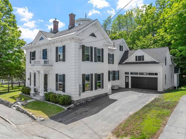 12 Highland ST, Meredith, NH 03253