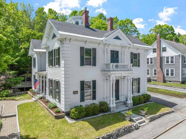 12 Highland ST, Meredith, NH 03253