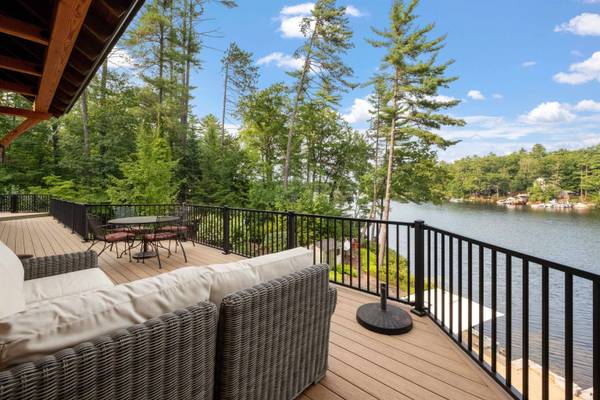 181 Stanyan RD, Moultonborough, NH 03254