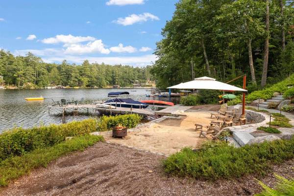 181 Stanyan RD, Moultonborough, NH 03254