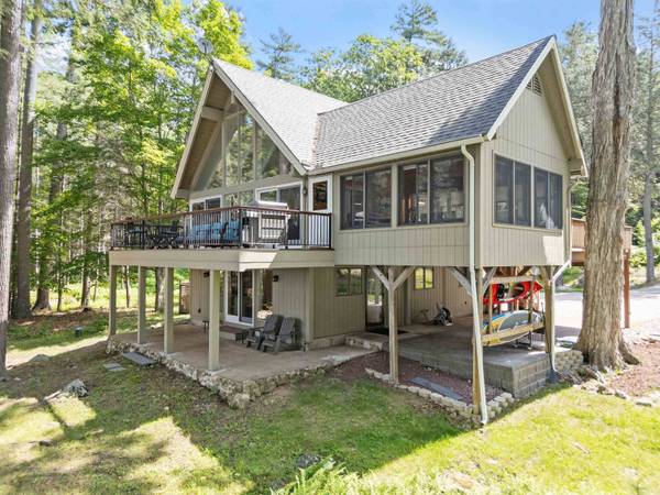 64 Wildwood DR, Moultonborough, NH 03254