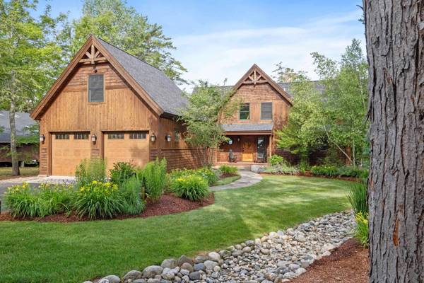 62 West Point RD, Moultonborough, NH 03254