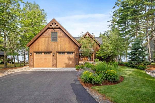 62 West Point RD, Moultonborough, NH 03254