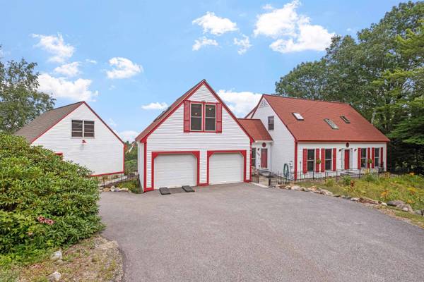 105 Juniper Ridge RD, Gilford, NH 03249