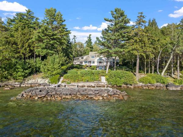 20 Elm PT, Tuftonboro, NH 03853