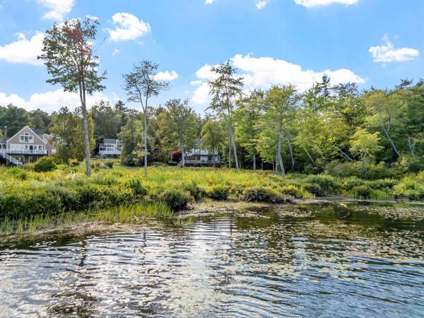14 Island View DR, Moultonborough, NH 03254