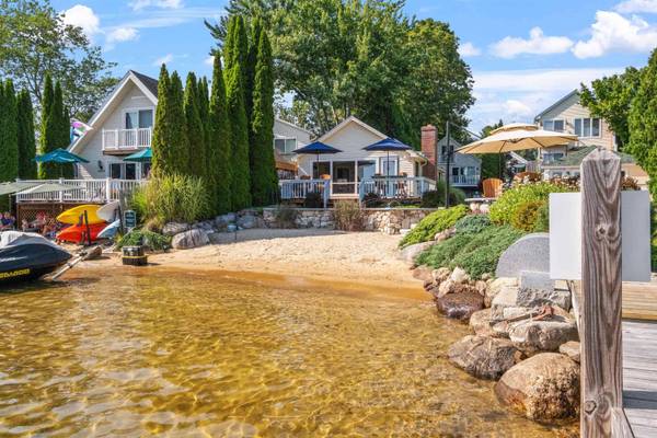 38 Lake Shore DR #10, Moultonborough, NH 03254