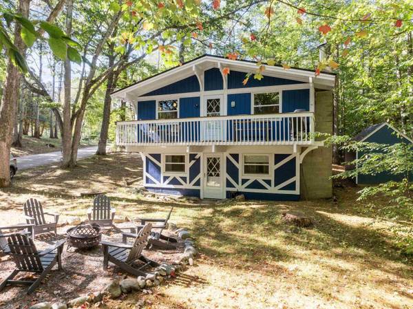 88 Suissevale AVE, Moultonborough, NH 03254