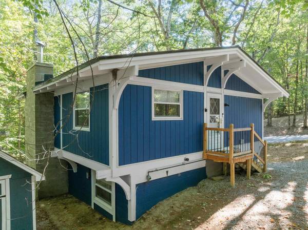 88 Suissevale AVE, Moultonborough, NH 03254