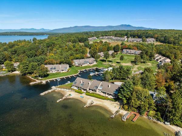 9 Starboard LN #1, Moultonborough, NH 03254