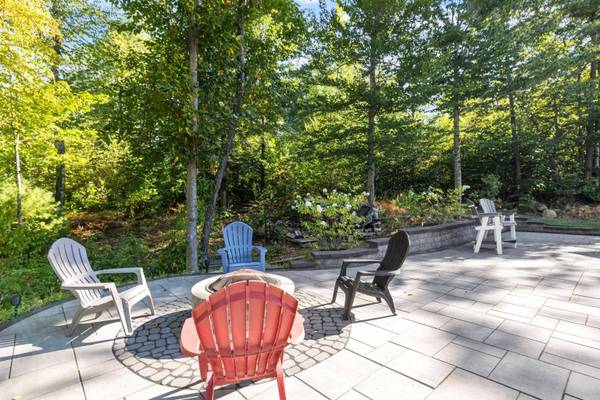 68 Sterling DR, Laconia, NH 03246