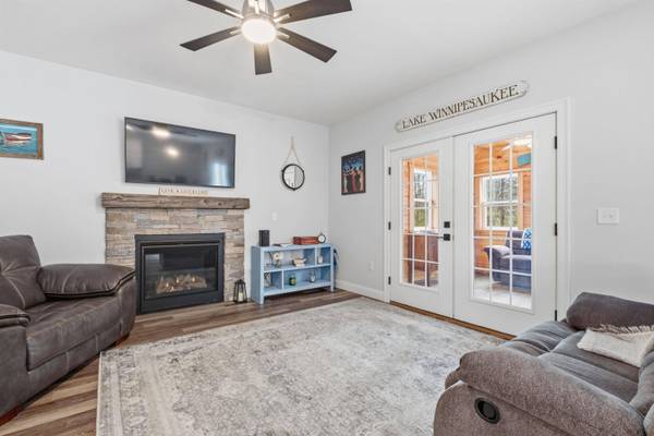 68 Sterling DR, Laconia, NH 03246
