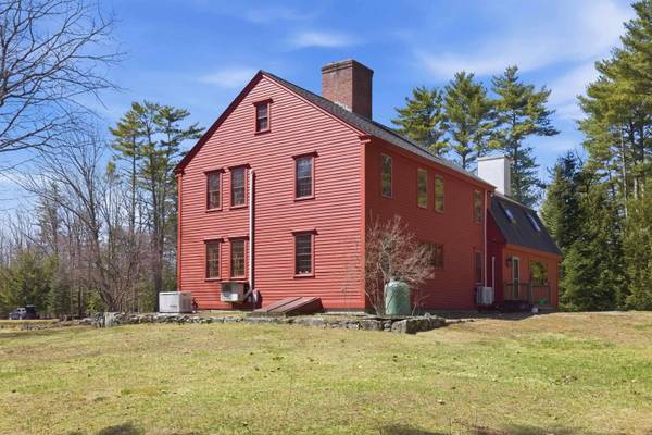 29 Kona Farm RD, Moultonborough, NH 03254