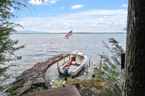 4 Diamond IS, Gilford, NH 03249