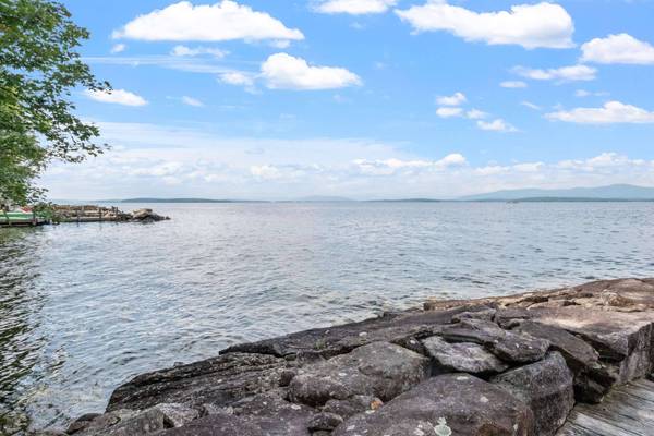 4 Diamond IS, Gilford, NH 03249