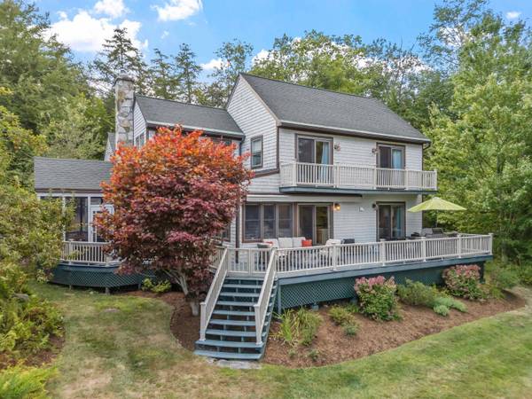 14 Island View DR, Moultonborough, NH 03254