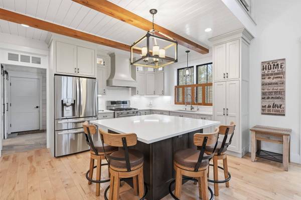 32 Mountain Shadows DR, Tuftonboro, NH 03816