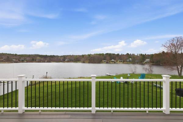 165 Georgetown DR, Barnstead, NH 03225
