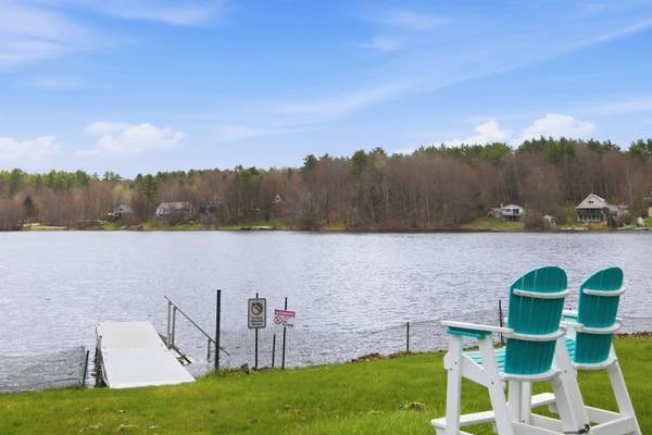 165 Georgetown DR, Barnstead, NH 03225