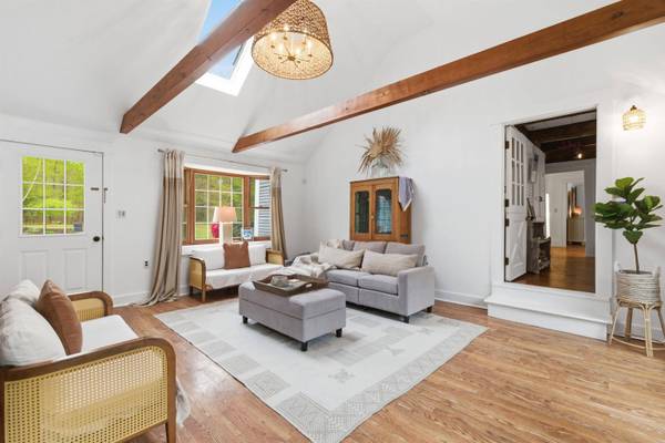 2671 Parade RD, Laconia, NH 03246