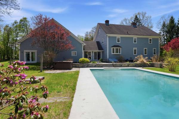 2671 Parade RD, Laconia, NH 03246
