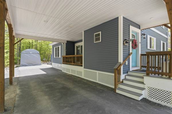 34 Mountain View DR, Moultonborough, NH 03254