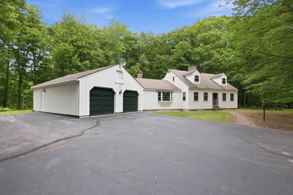 125 Lee RD, Moultonborough, NH 03254