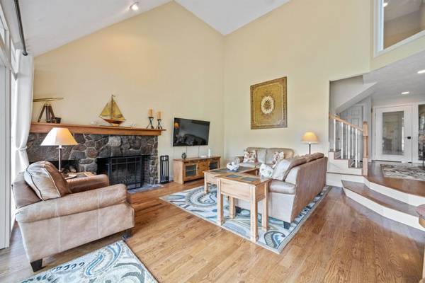 4 Portside DR #3, Moultonborough, NH 03254