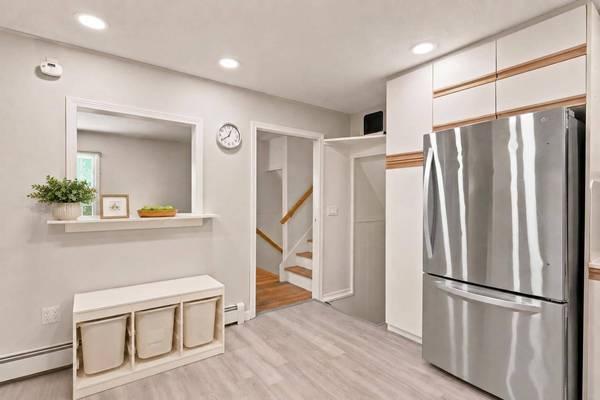 12 Ivy LN, Plymouth, NH 03264