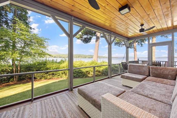 10 Edgewater DR, Moultonborough, NH 03254