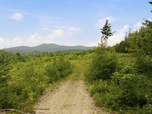 32 Durgin RD, Tuftonboro, NH 03816