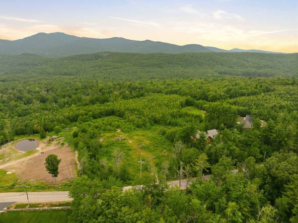 32 Durgin RD, Tuftonboro, NH 03816