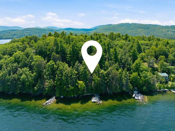 23 Diamond IS, Gilford, NH 03249