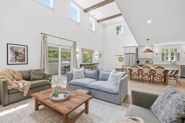 234 Paradise DR, Moultonborough, NH 03254
