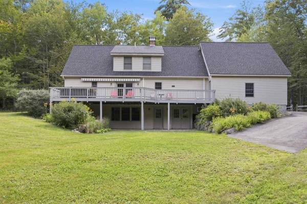 10 Avon Shores RD, Moultonborough, NH 03254