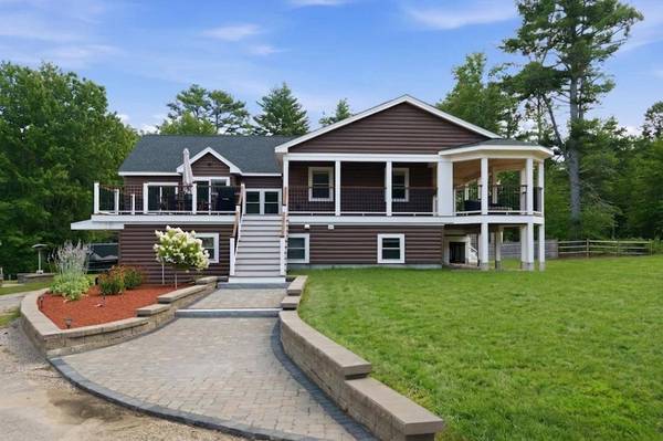 32 Leavitt RD, Ossipee, NH 03814