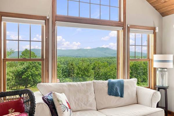 23 Woodvale RD, Moultonborough, NH 03254