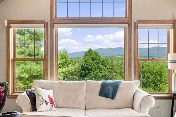 23 Woodvale RD, Moultonborough, NH 03254