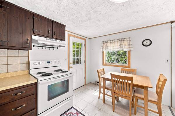 38 Mountain View DR, Moultonborough, NH 03254