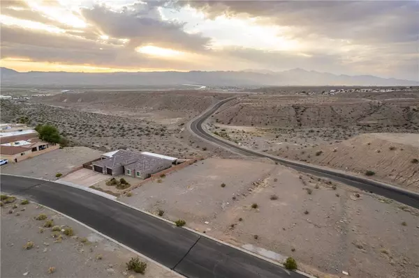 2333 Jo Ann AVE, Bullhead City, AZ 86442