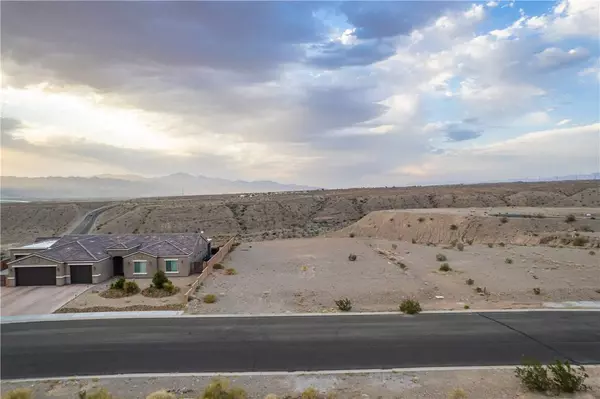 2333 Jo Ann AVE, Bullhead City, AZ 86442