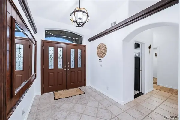 2516 Whispering Ridge DR, Bullhead City, AZ 86442