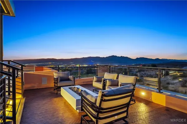 3331 Sidewheel DR, Bullhead City, AZ 86429